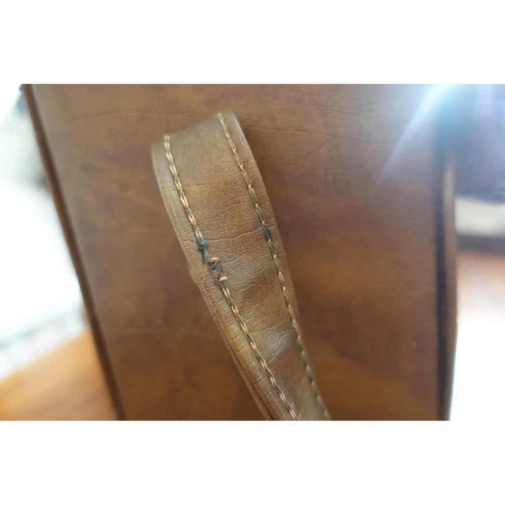 Vintage camera‎ carrying case leather brown with over shoulder strap
